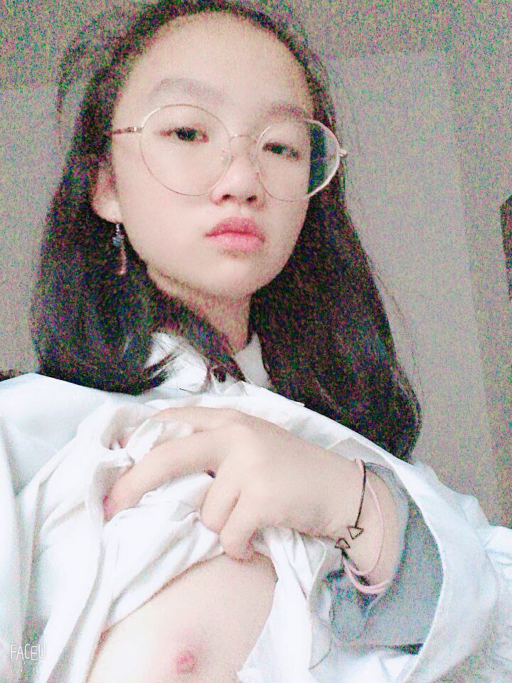 年费专享———萝莉的秘密-32SLP福利社-老色批福利社老色批福利社